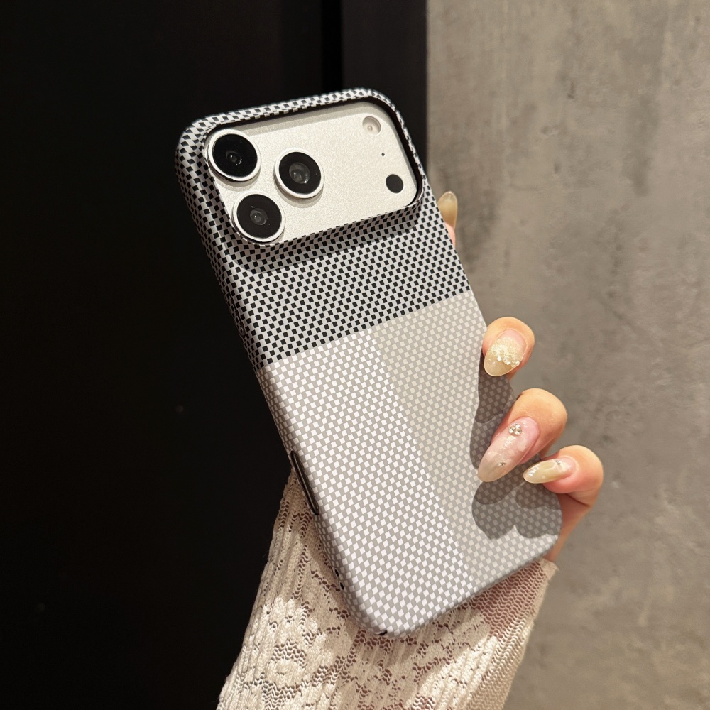 Matte Frosted Case - 高級超薄型カーボンファイバーケブラーテクスチャPC製スマホケース iPhone 17 Air 16 15