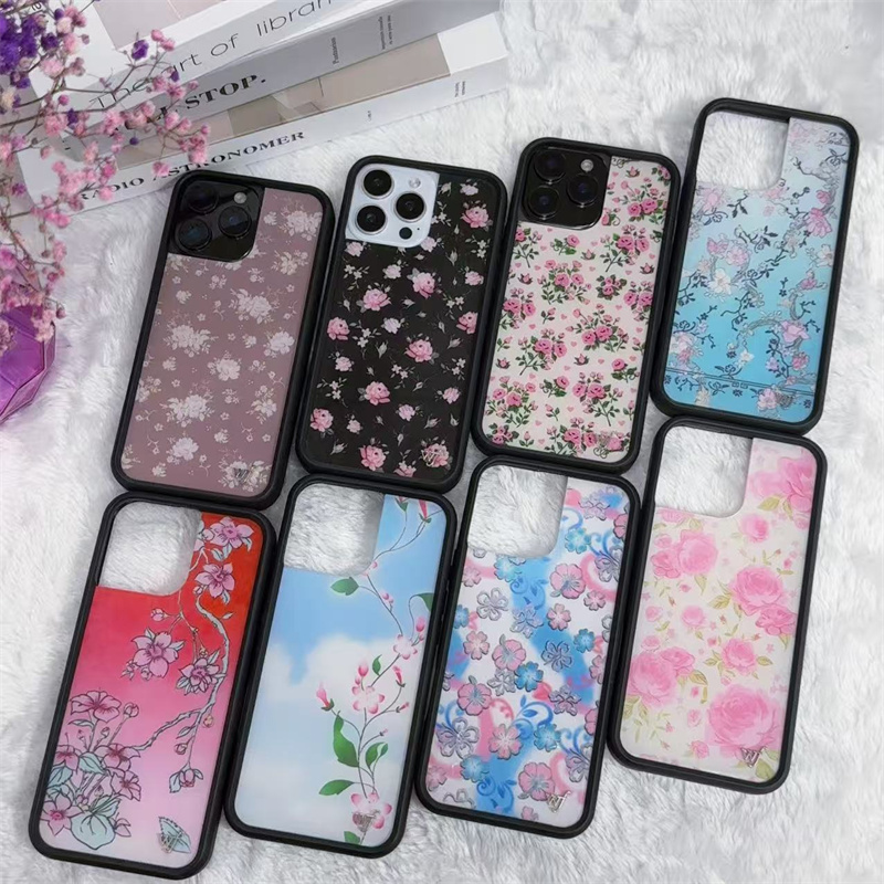 Phone Cases Wildflower - ワイルドフラワー、忘れな草、フローラル柄のiPhoneケース（iPhone 16、15、14、13、11、12、17Pro Max対応）ピンク、プロムシー、WF、蘭、ユリ柄カバー ﻿ ﻿ ﻿