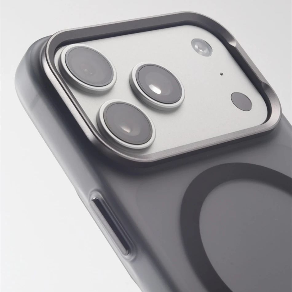メタルレンズマットフロスト半透明Magsafe対応iPhon - Matte Frosted Case のレビューと価格