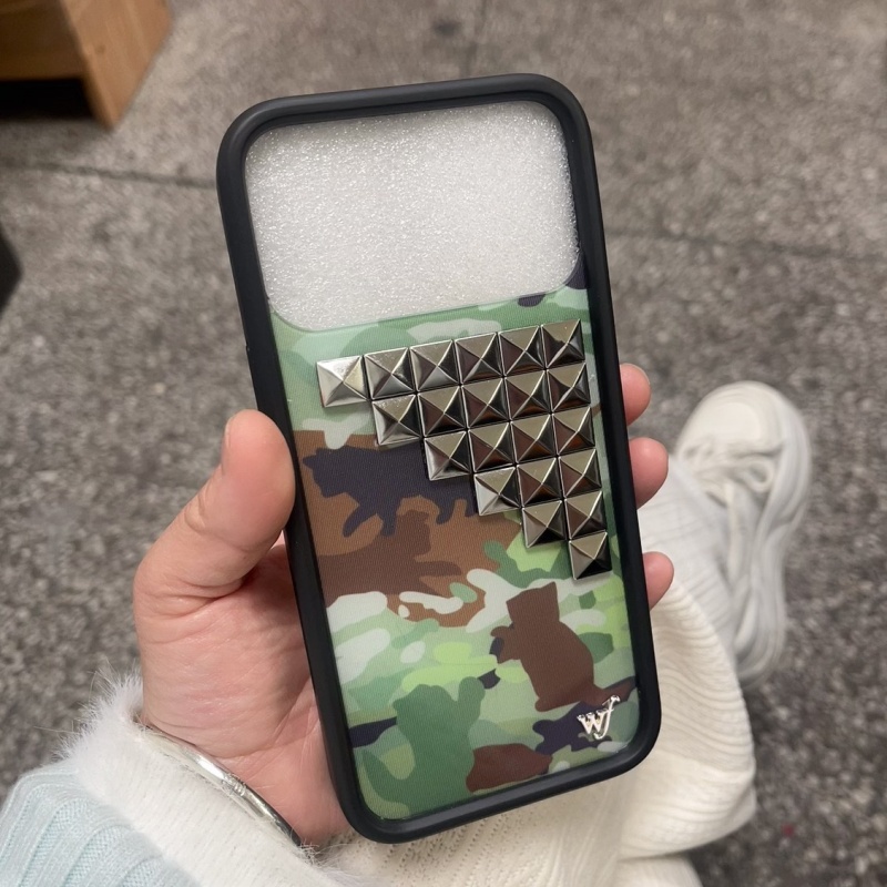ワイルドフラワー3Dシルバーソリッドリベットキトゥンカモ柄i - Phone Cases Wildflower のレビューと価格