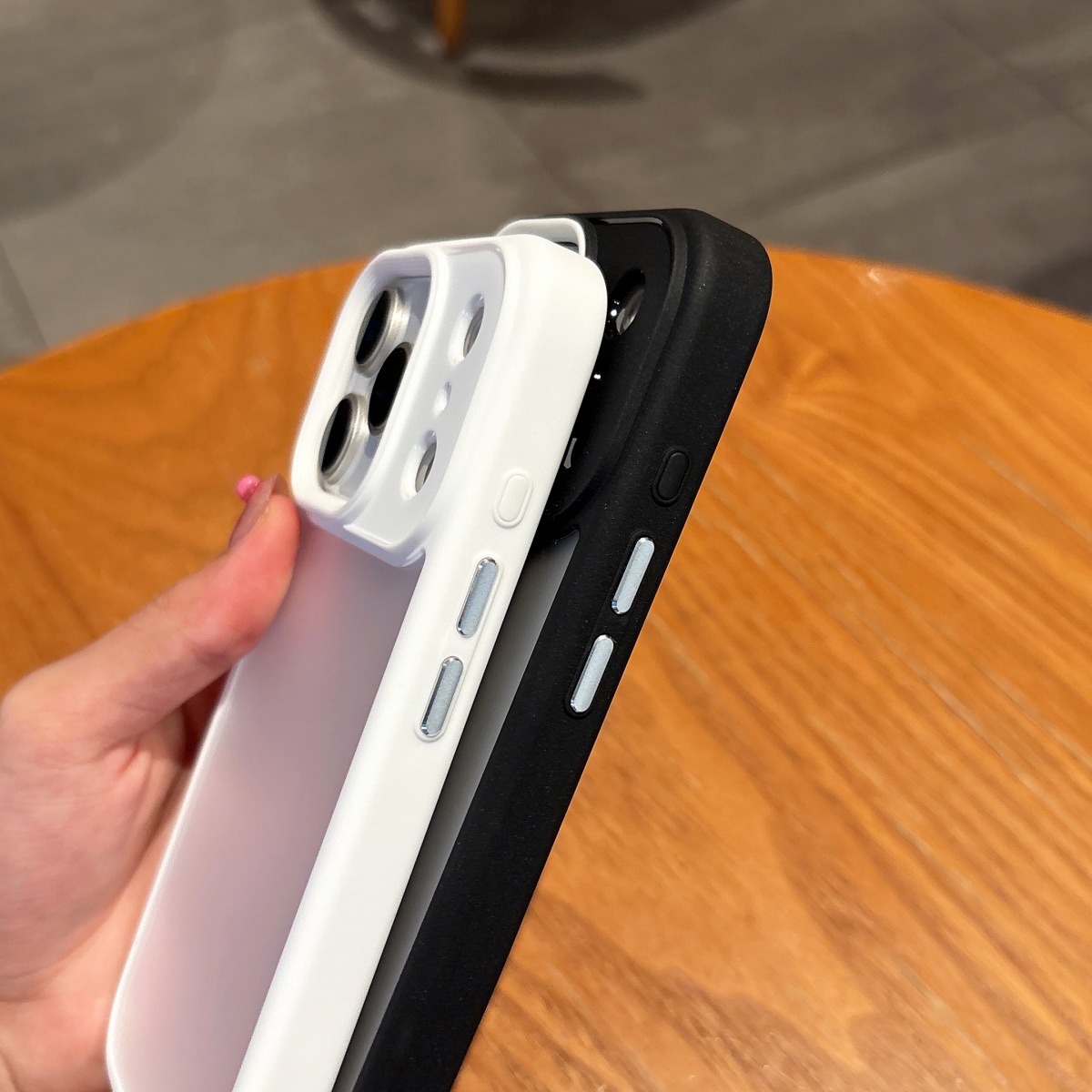 iPhone 17 Air 16 15 14 13 12 M - Matte Frosted Case のレビューと価格