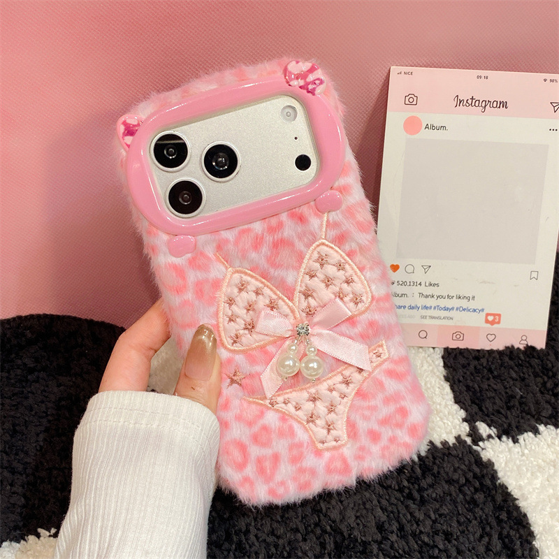 高級感のあるレオパード柄ビキニプリントのぬいぐるみ風スマホケ - Phone Cases Iphone 16 Pro のレビューと価格