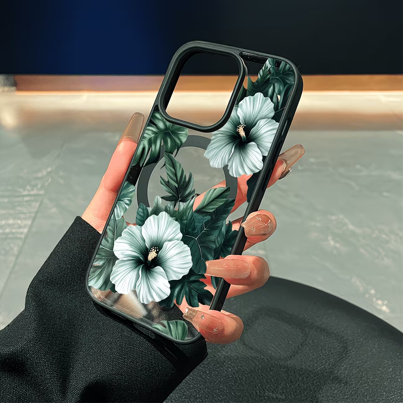 グリーンフローラルプリントのiPhoneケース iPhone - Clear Magsafe Case のレビューと価格